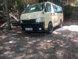 Toyota HiAce 2011 Brown