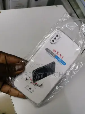 iPhone X / XS Shockproof Clear Cover
