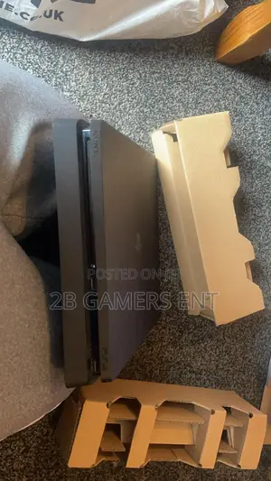 Ex UK Clean Ps4, Slim Version