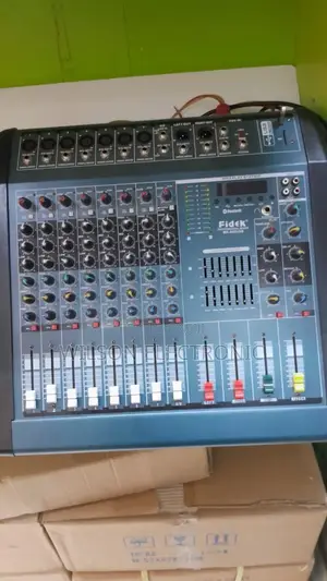 Fidek Active Powered Mixer. 8 Channel