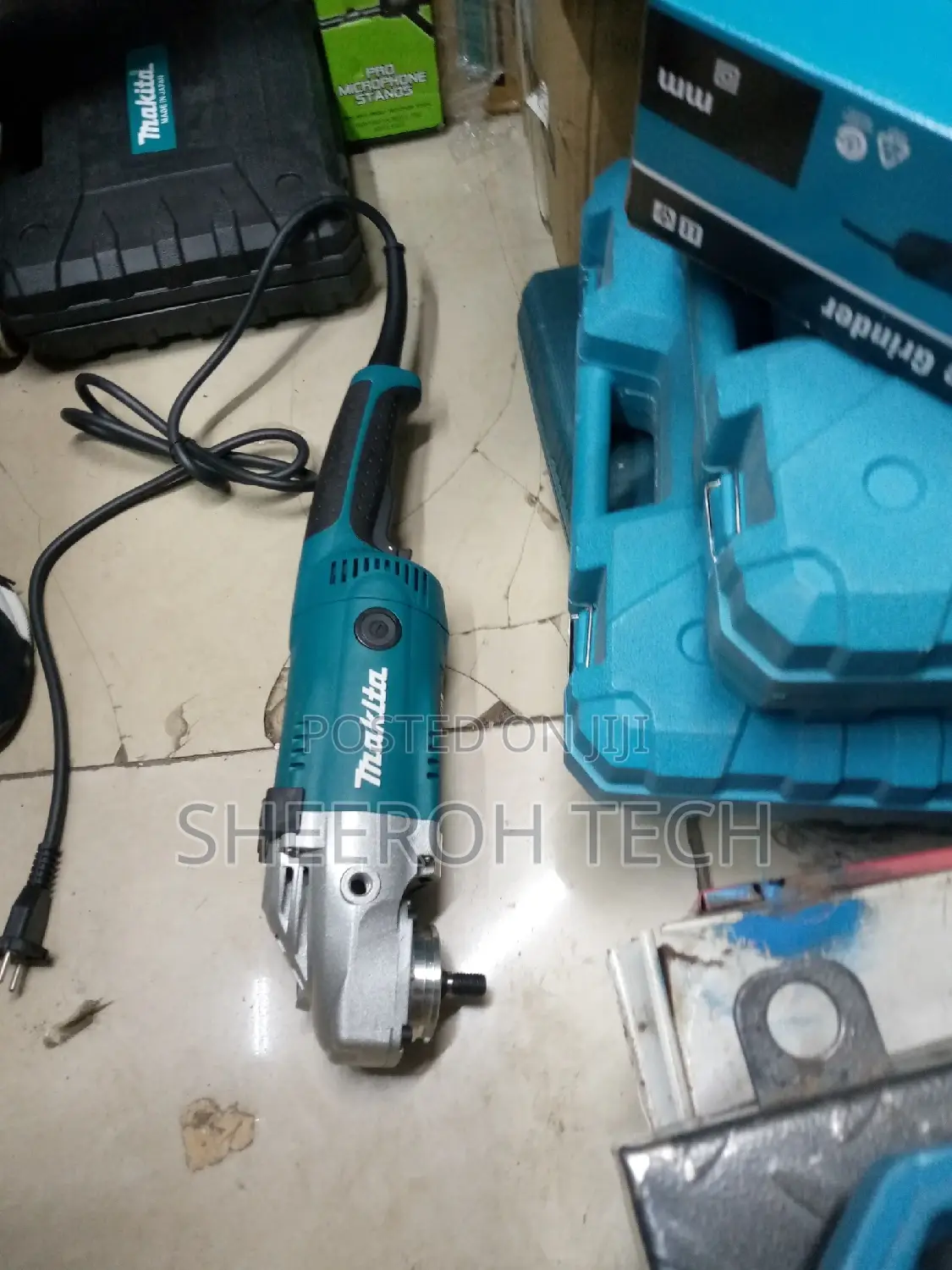 Angle Grinder 9"/Makita Angle Grinder