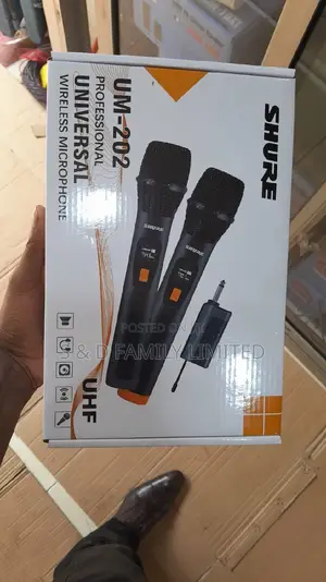 Omax Um-202 Professional Universal Wireless Microphone