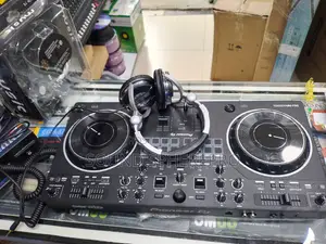 DDJ-Rev 1 Controller Plus Pioneer Headphones
