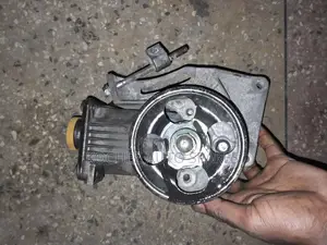 Subaru Legacy Bg5 Power Steering Pump