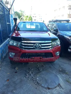Toyota Hilux 2016 Red