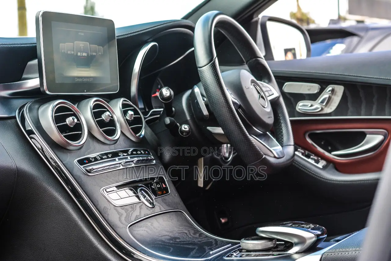 Mercedes-Benz C200 2016 Silver