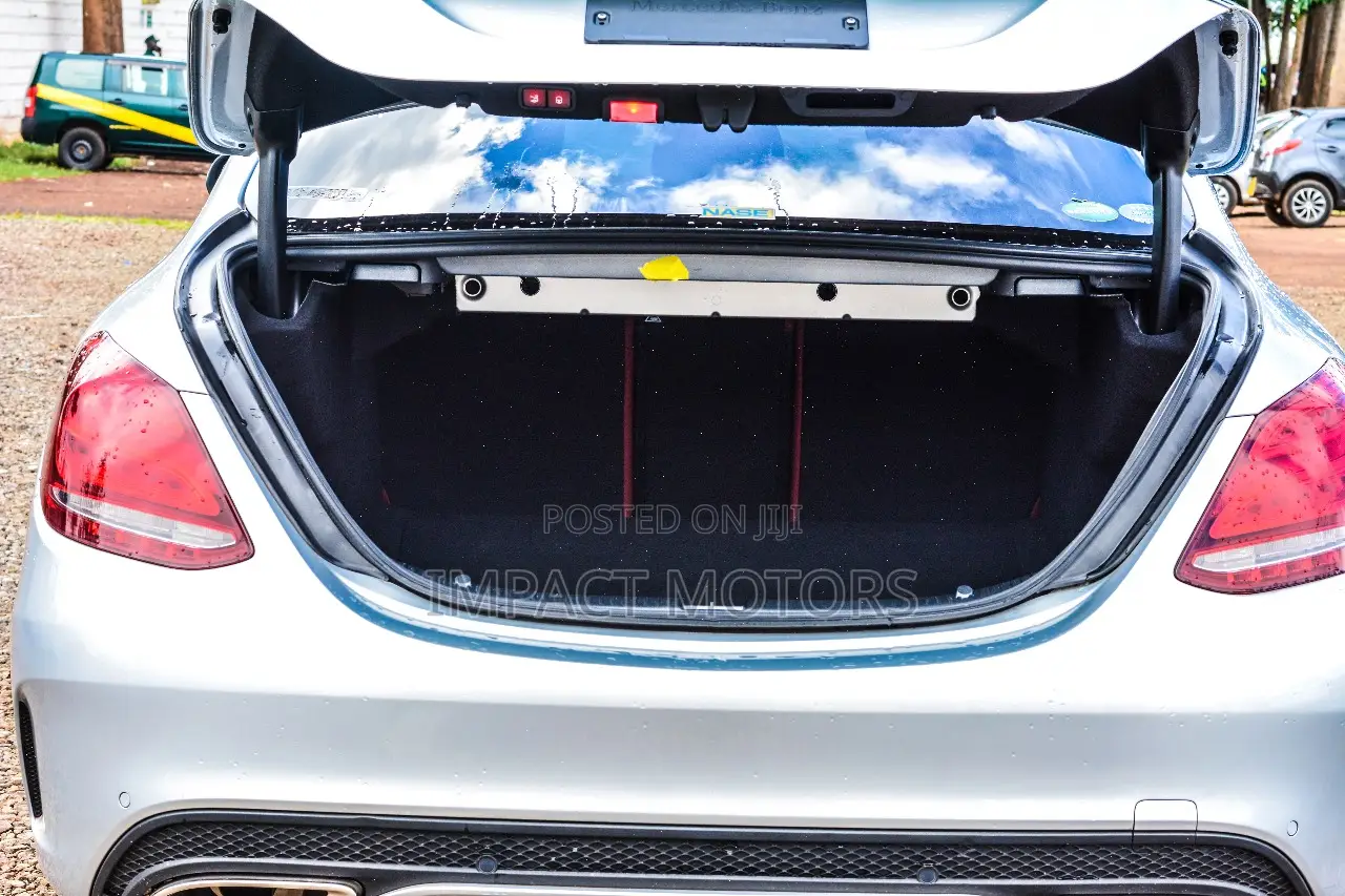 Mercedes-Benz C200 2016 Silver