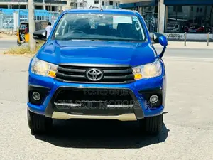 Toyota Hilux Revo Double Cab Deisel 2.8 AWD 2019 Blue