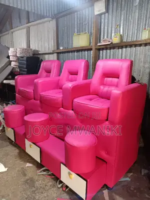 Pedicure Seat, 3 Seater Pink Plain With Drawers.