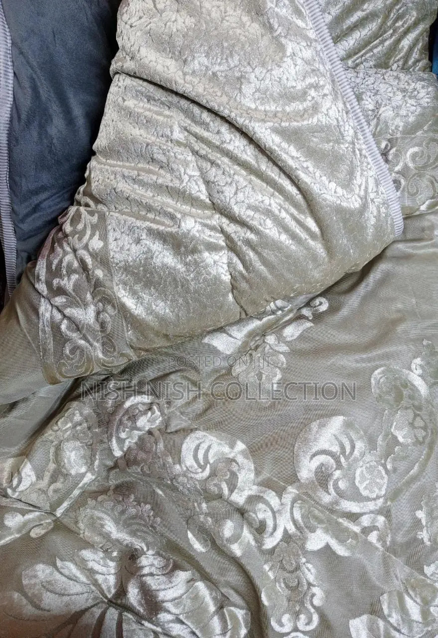 6*7 Quality Silk Duvets