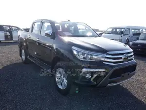 Toyota Hilux 2018 Black