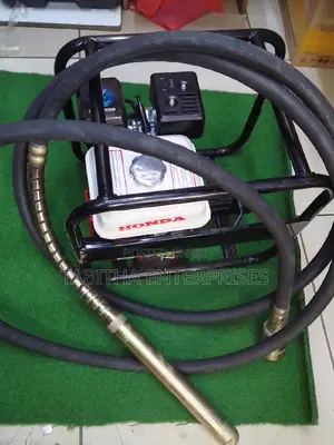 Petrol Concrete Vibrator/Honda Concrete Vibrator