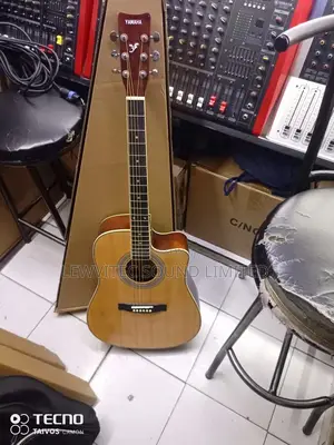 Yamaha Curved Acoustic Guitar