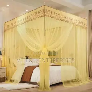 Straight Top Mosquito Net With Four Metallic Stands