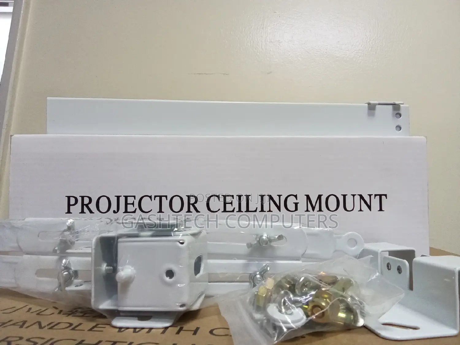 Projector Mount *Ceiling Mount** Mount Ceiling Mount