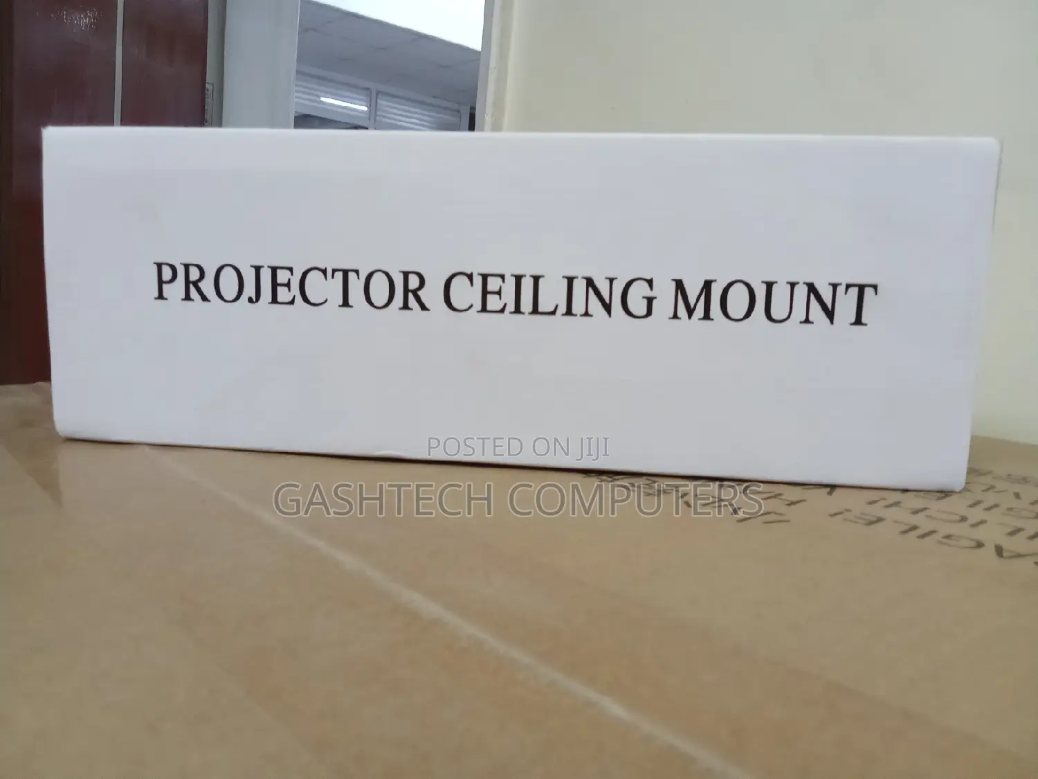 Projector Mount *Ceiling Mount** Mount Ceiling Mount