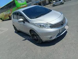 Nissan Note 2015 Silver
