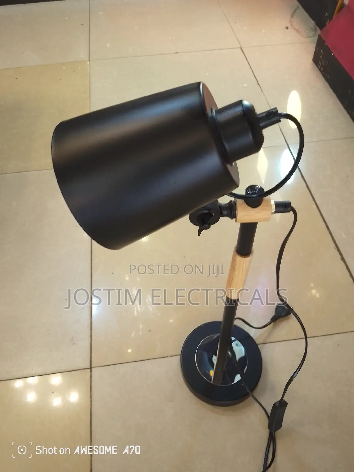 Table Lamp/ Desk Lamp