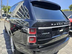 Land Rover Range Rover Vogue 2018 Black