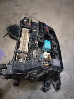 Engine Fusebox for Fielder Nze Axio Runx.