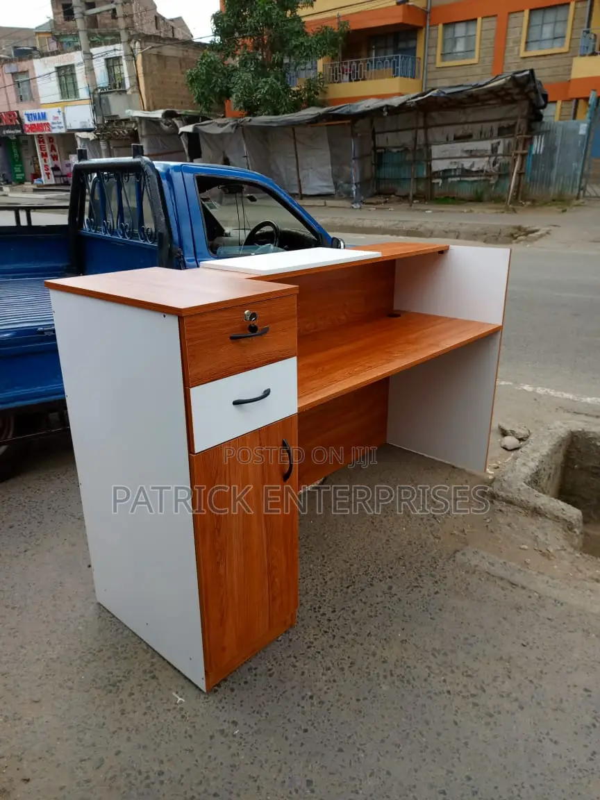Executive Morden Reception Desk 1.6 MTRS