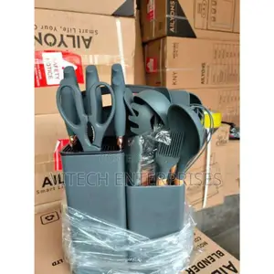 19 PCS Silicone Spoon Set With Knives/Cutting Board