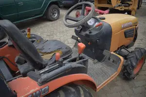 Kubota B2320