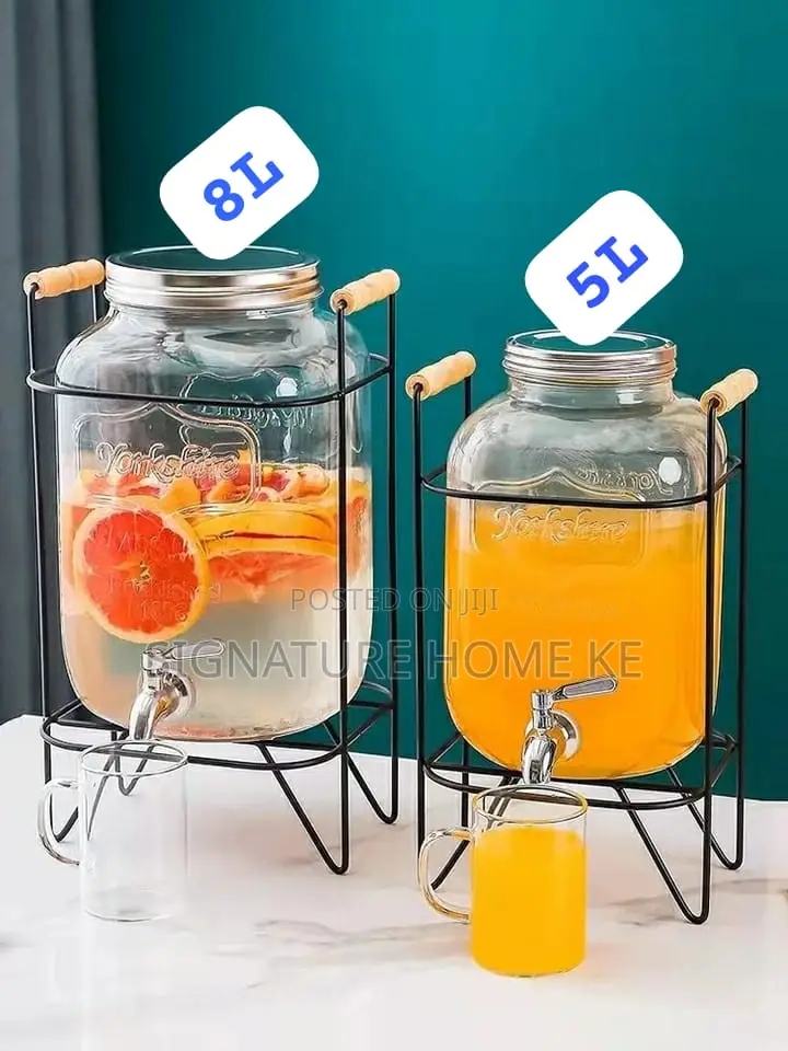Juice Dispensers With Metallic Stand