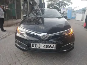 Toyota Auris 2015 Black