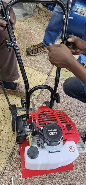 Tilling Petrol Machine With 2 Stroke Engine 3hp