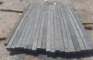 Chain-Link and Barbed Wire Plastic Poles Fencing