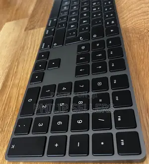 Apple Magic Keyboard With Number Pad (Black)