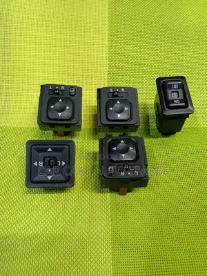Side Mirror Control Switch