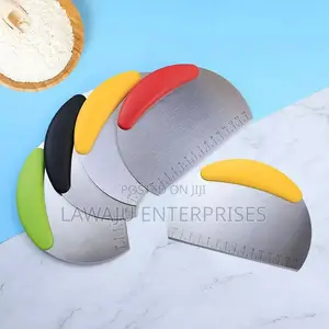 Pro Dough Pastry Scraper/Cutter