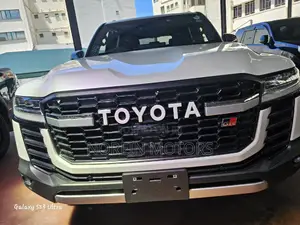 Toyota Land Cruiser 2024 Off white