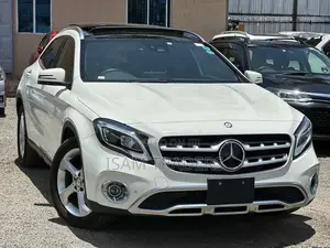 Mercedes-Benz GLA-Class 2017 Pearl