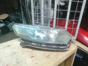 Honda Insight Xenon Headlamp, Clean Original Ex Japan