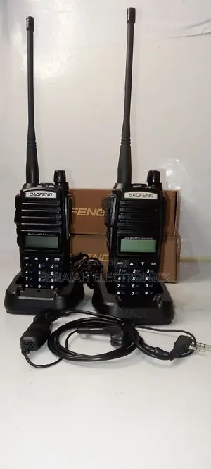 Baofeng Uv82 Professional Walkie Talkie Radio.5w Uv82 H090