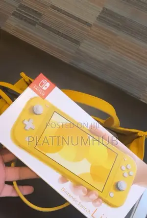 Yellow Console Nintendo Switch Lite Wa5
