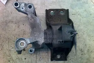 Nissan Xtrail Nt302 4 Wheel Drive Engine Mount