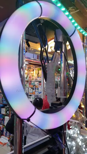 Ring Lights
Stand Height 2.1 Metres
 Diameter~ 12 Inch-