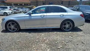 Mercedes-Benz E200 2016 Silver