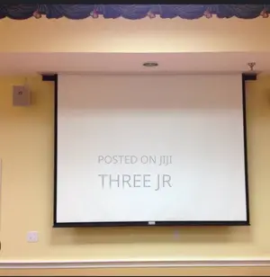 Manual Type Projection Screen
