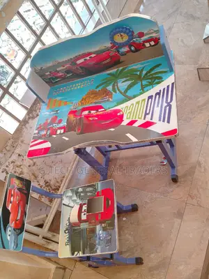 Kid's Study Desk! Speed Racing Kids Adjustable Table