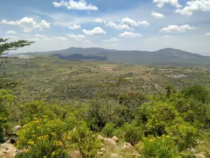 4 Acres in Kiserian Kona Baridi. Has a Nice View of Magadi