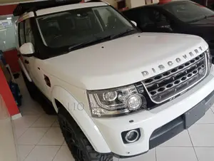 Land Rover Discovery 2018 White