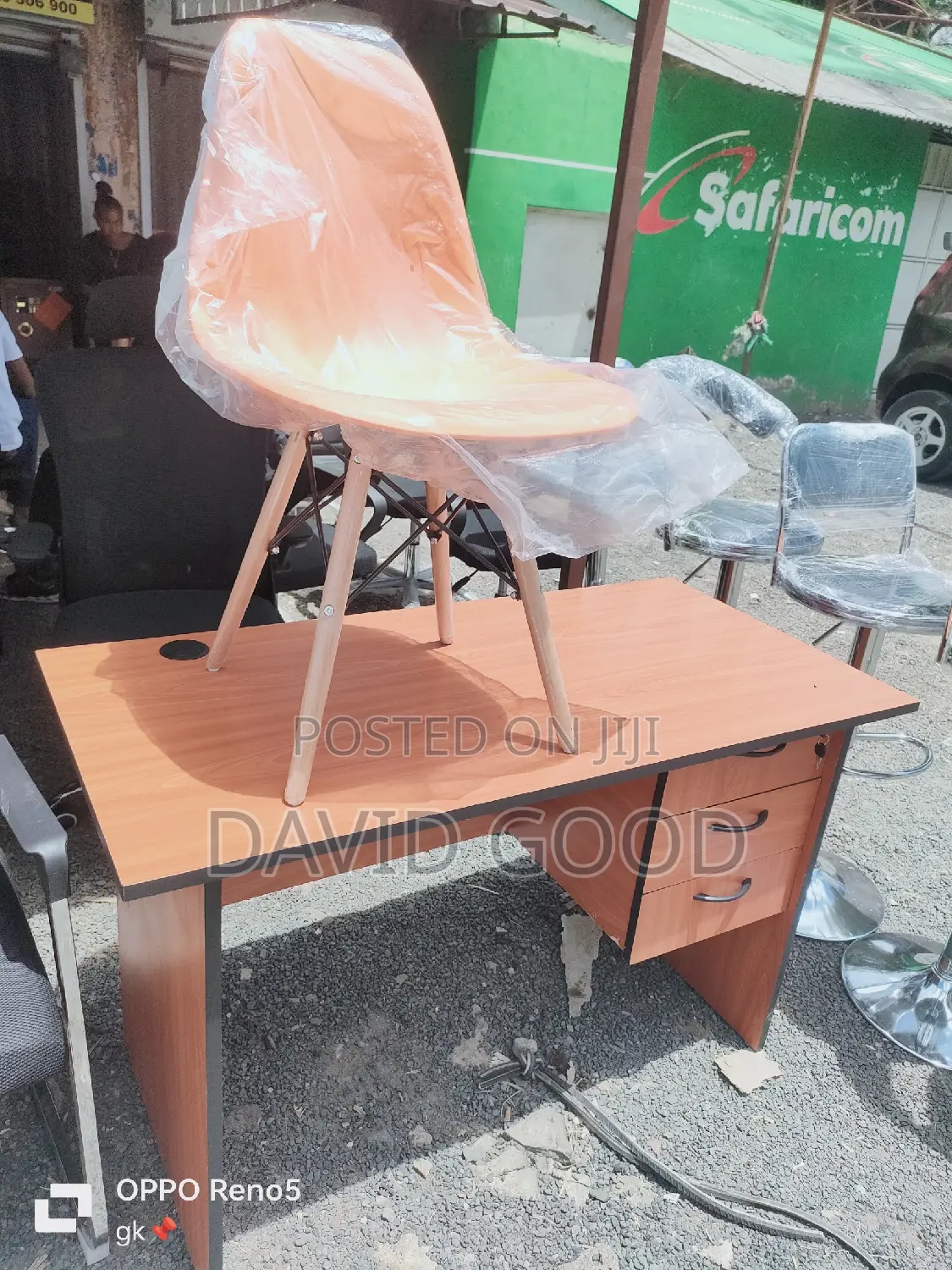 Study Desk and Office Chair Office Chair
