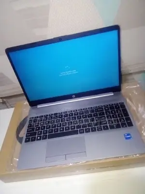 New Laptop HP 250 G8 8GB Intel Core I5 SSD 256GB