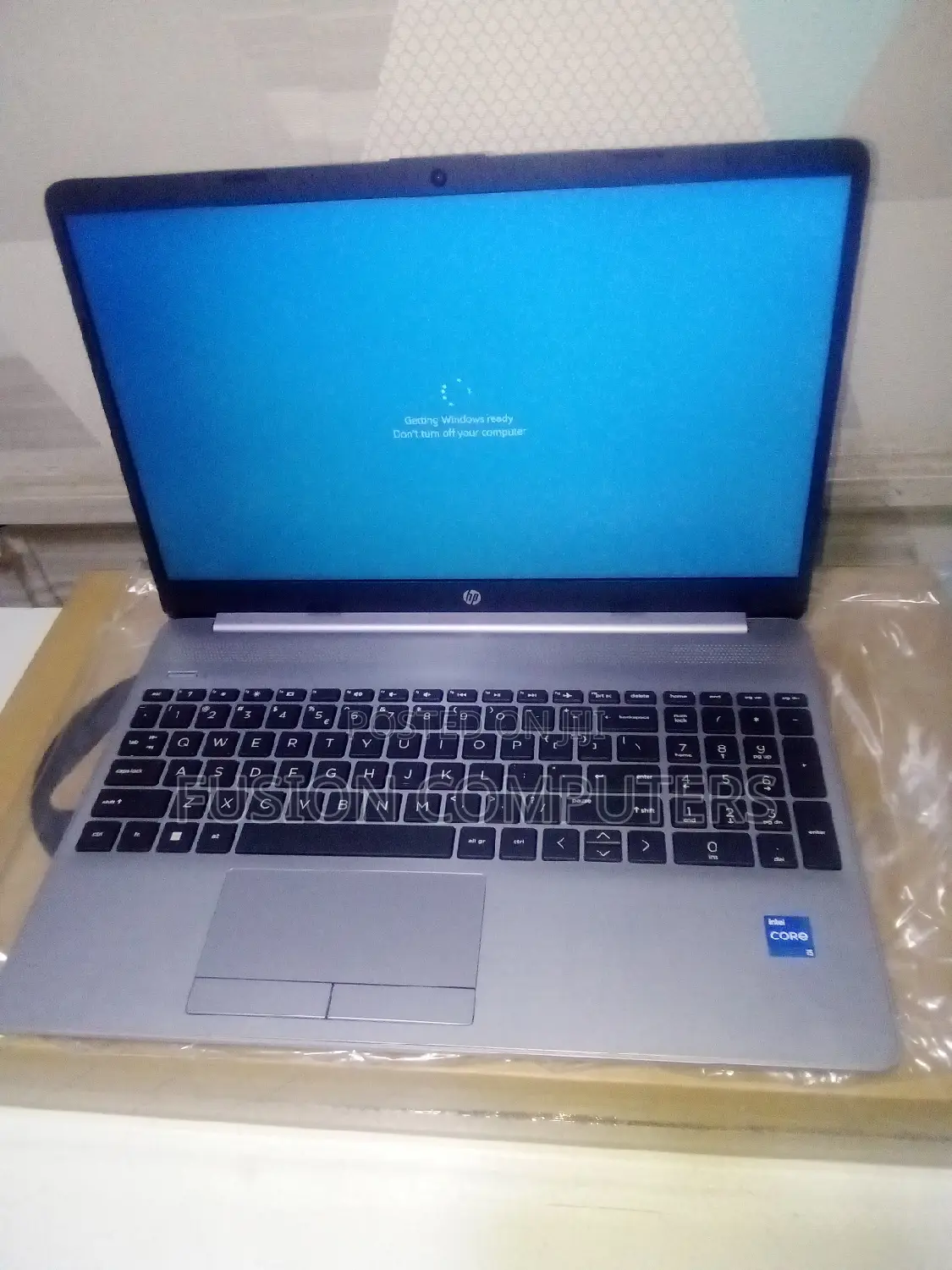 New Laptop HP 250 G8 8GB Intel Core I5 SSD 256GB