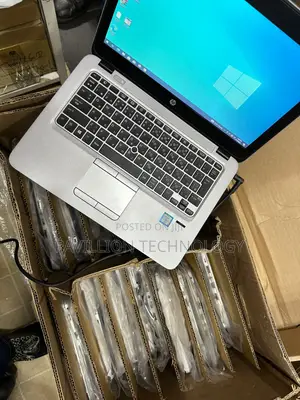 Laptop HP EliteBook 820 G3 8GB Intel Core I5 SSD 256GB